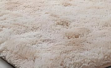 在使用地毯的時(shí)候，應(yīng)注意什么呢？