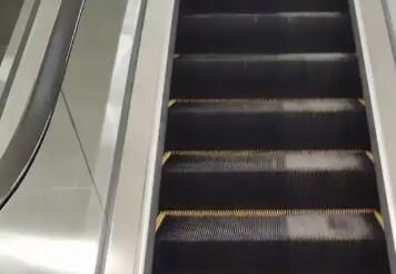 商場(chǎng)電扶梯的清潔保養(yǎng)有什么標(biāo)準(zhǔn)呢？要注意什么？